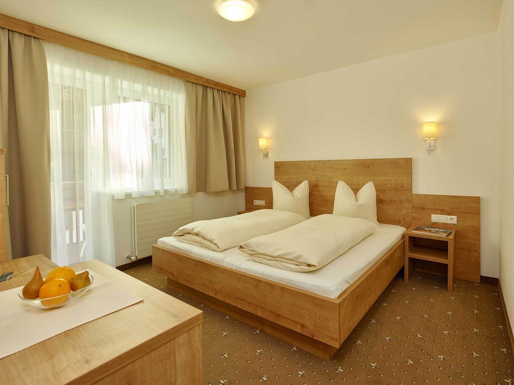 Appartement Gaestehaus Bergkristall 솔덴 객실 사진